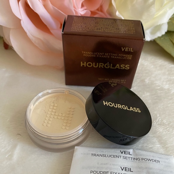 Hourglass Veil Translucent Setting Powder - Picture 1 of 8